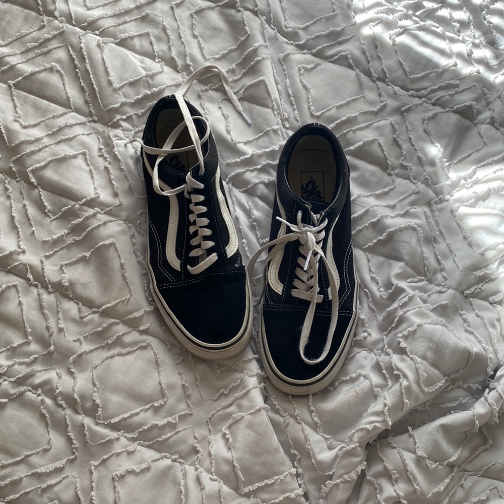 Black Vans